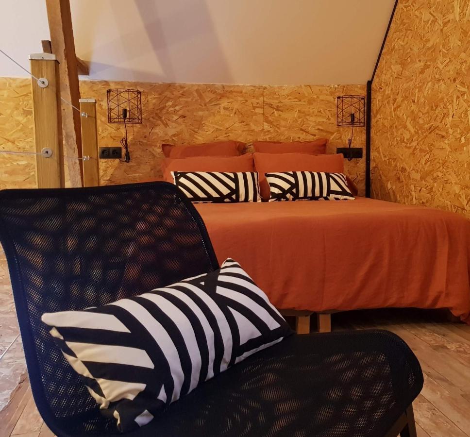 Au Soleil Vert - Chambre De Charme Avec Spa Et Sauna Prives Zeggers-Cappel ภายนอก รูปภาพ